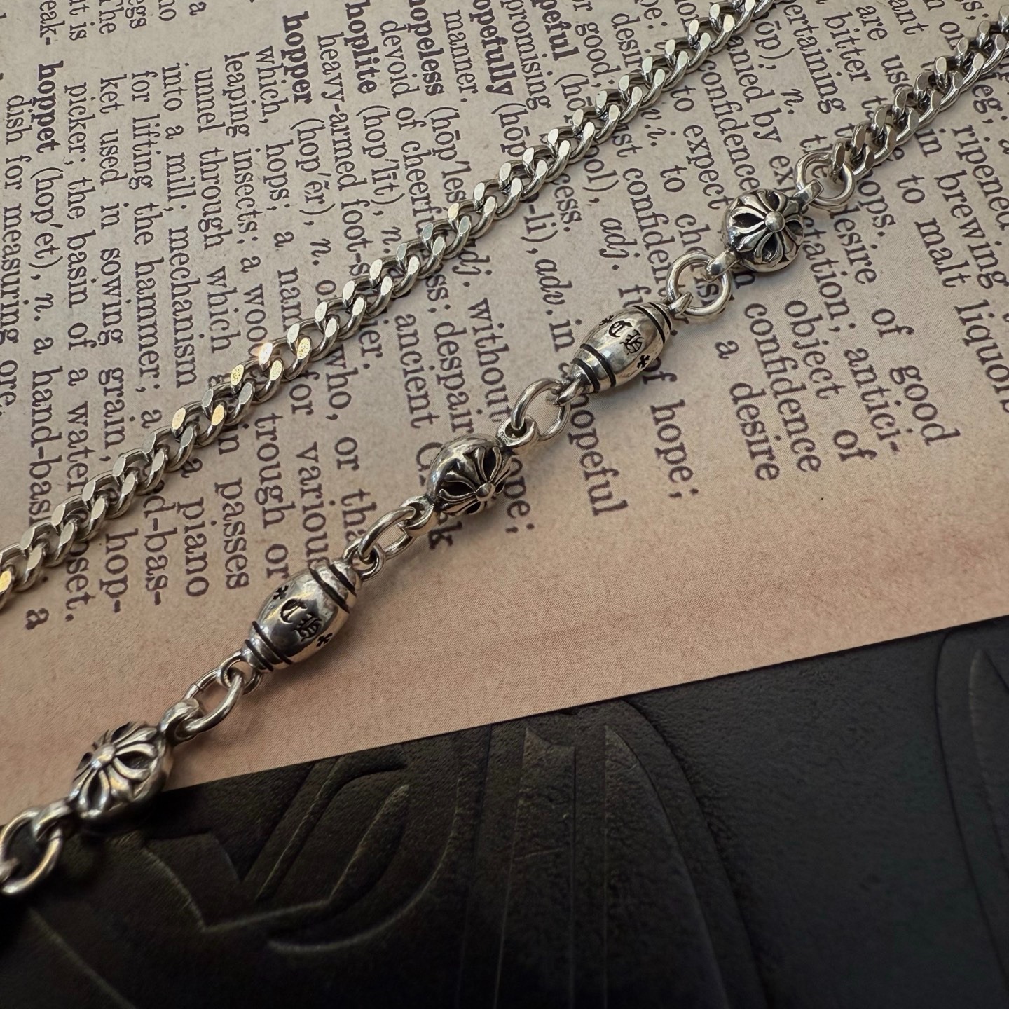 クロムハーツ「Chrome Hearts」ビンテージフラワーボールクロス ペンダントネックレス