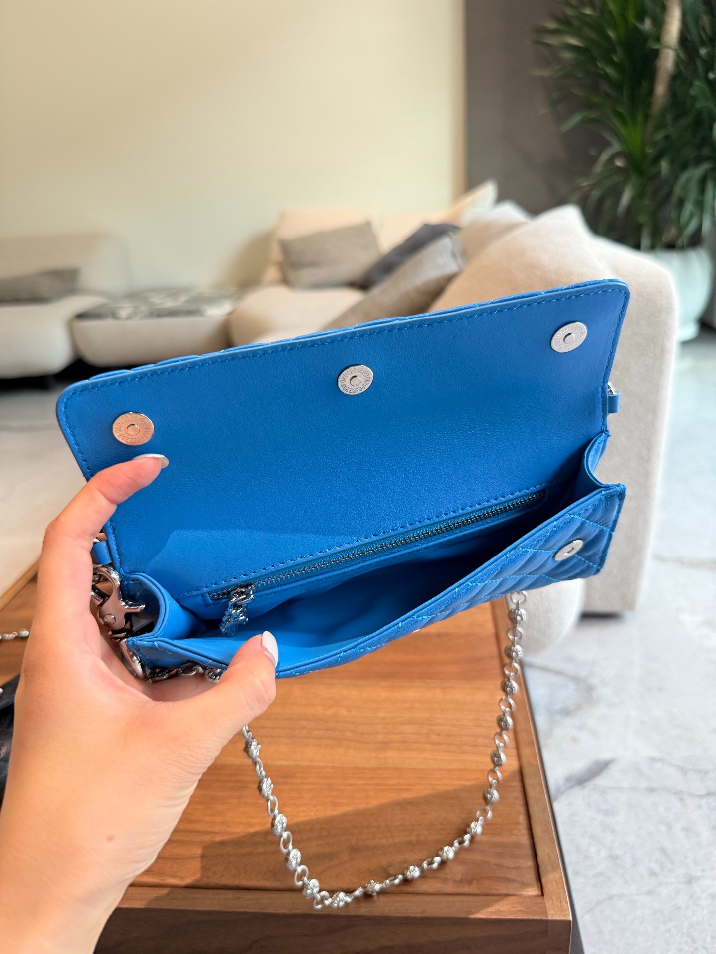 クロムハーツ「Chrome Hearts」ダイヤモンド キルティング チェーンショルダーバッグ