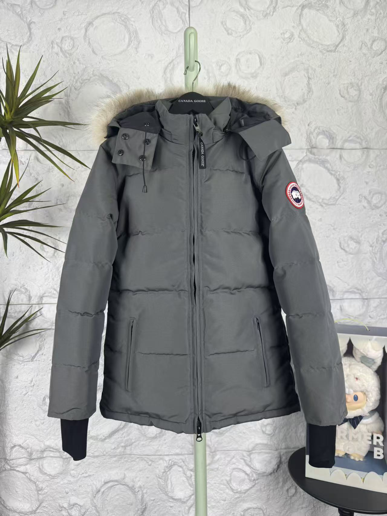 カナダグース「Canada Goose」秋冬フード付きダウンコート