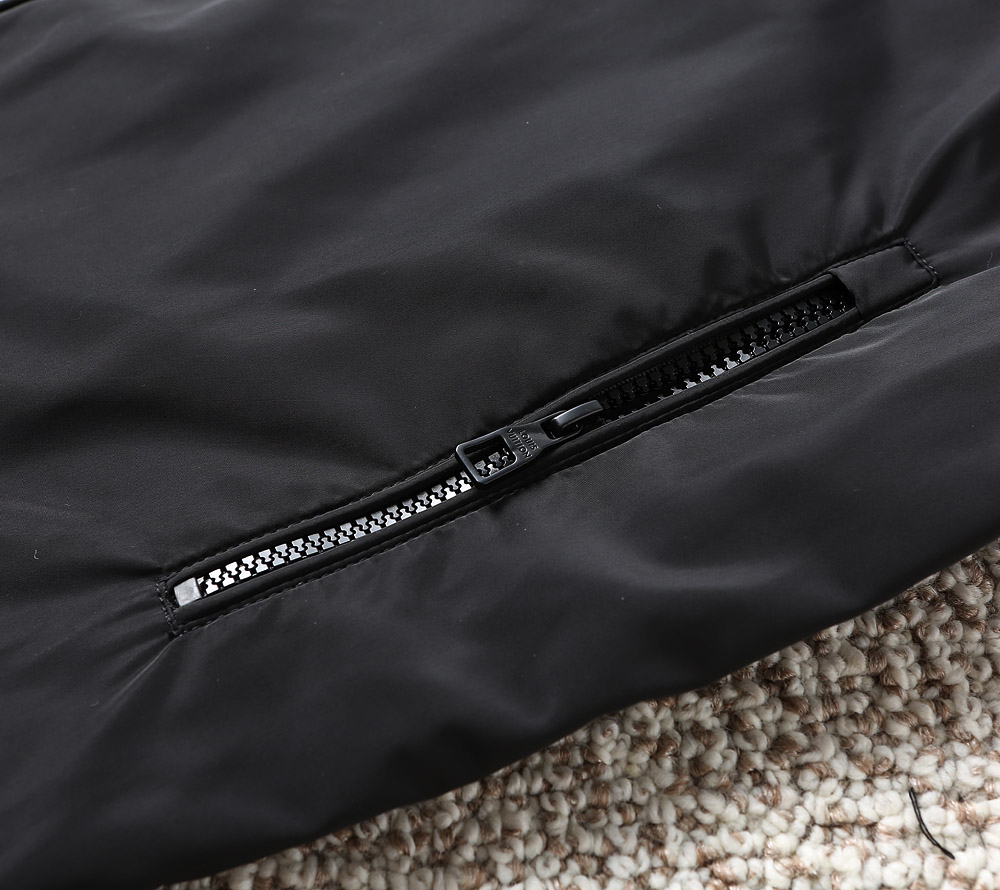 ルイ・ヴィトン「Louis Vuitton」秋冬コレクション クイルテッド ジャケット