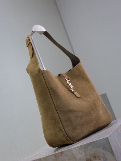 2026サンローラン「SAINT LAURENT LE 5 À 7 ソフト ラージ ショルダーバッグ