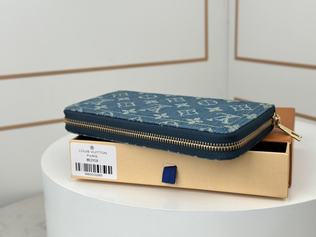 ルイ・ヴィトン「Louis Vuitton」モノグラム デニム ジップ ウォレット