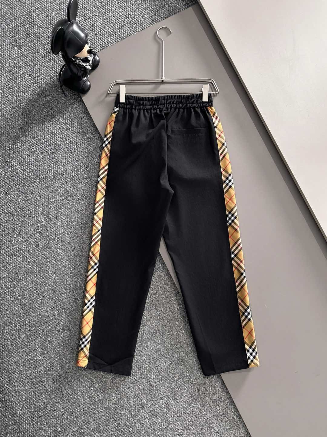 バーバリー「Burberry」秋冬 メンズカジュアルスポーツセット