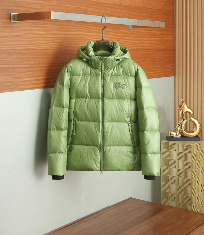 バーバリー「Burberry」秋冬 クイルティッドダウンジャケット