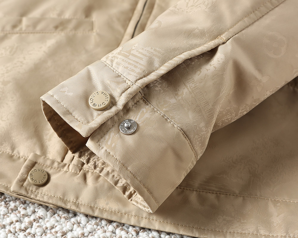 ルイ・ヴィトン「Louis Vuitton」秋冬コレクション クイルテッド ジャケット