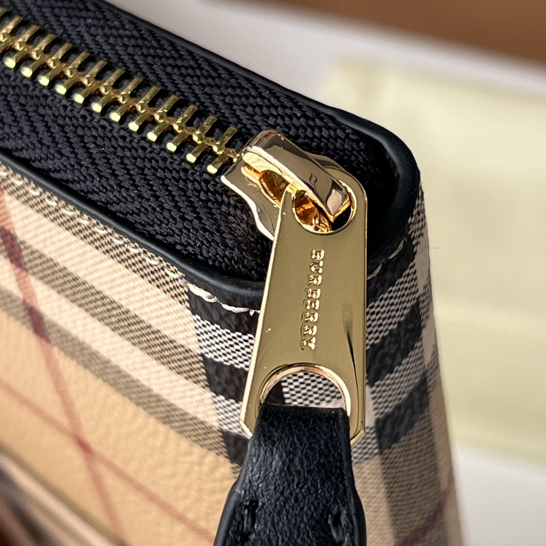 バーバリー「Burberry」チェック エコファブリック フルジップ ウォレット