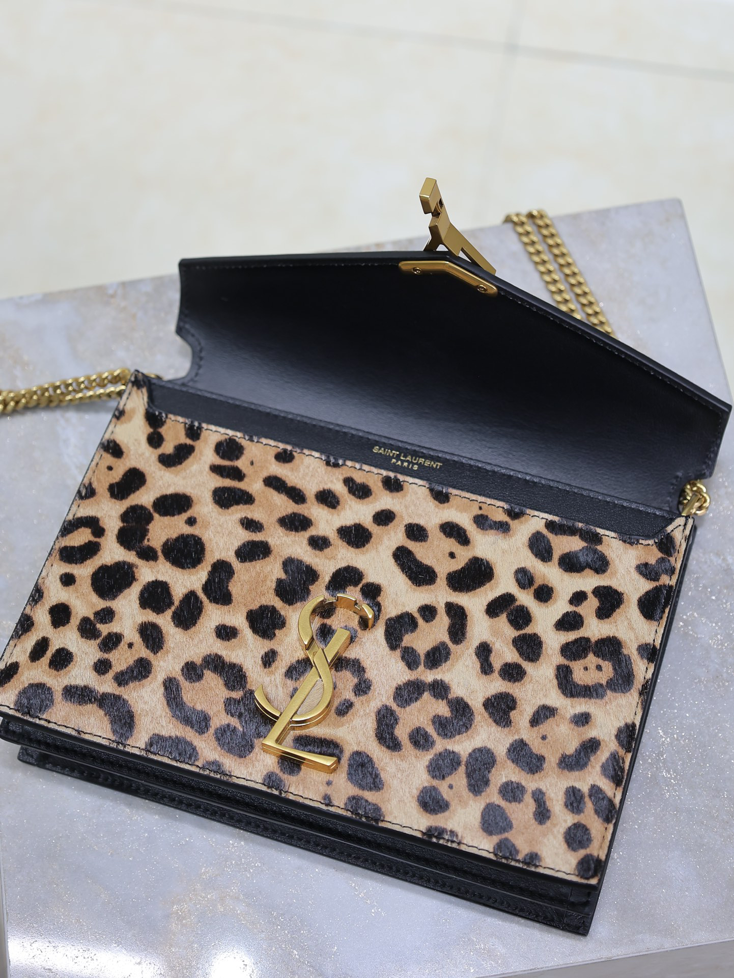 2026サンローラン「SAINT LAURENT CASSANDRE チェーンウォレット