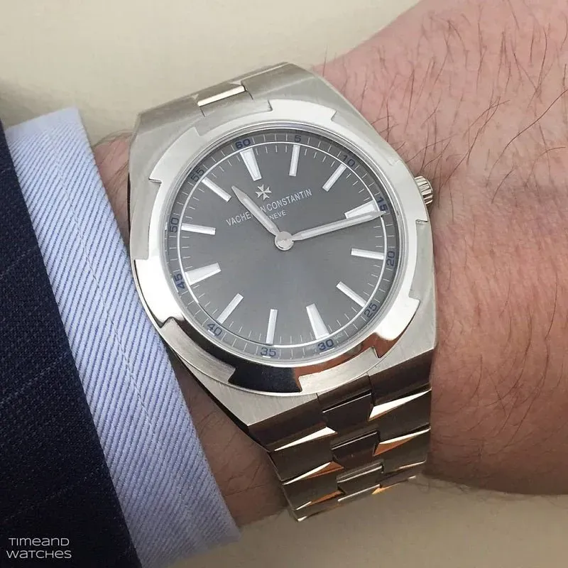 ヴァシュロン コンスタンタン「Vacheron Constantin」オーヴァーシーズ エクストラフラット 40MM