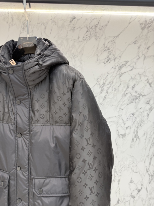 ルイ・ヴィトン「Louis Vuitton」Down Blouson ダウンジャケット