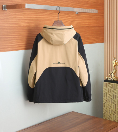 モンクレール「Moncler」秋のフード付きジャケット