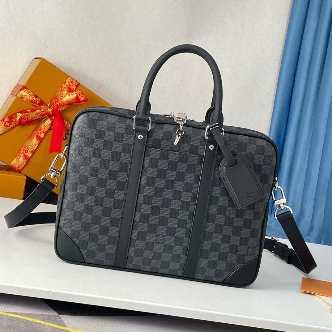 ルイ・ヴィトン「Louis Vuitton」ルイ・ヴィトン ポルト・ドキュメント・ヴォヤージュ PM N40445 / ブリーフケース