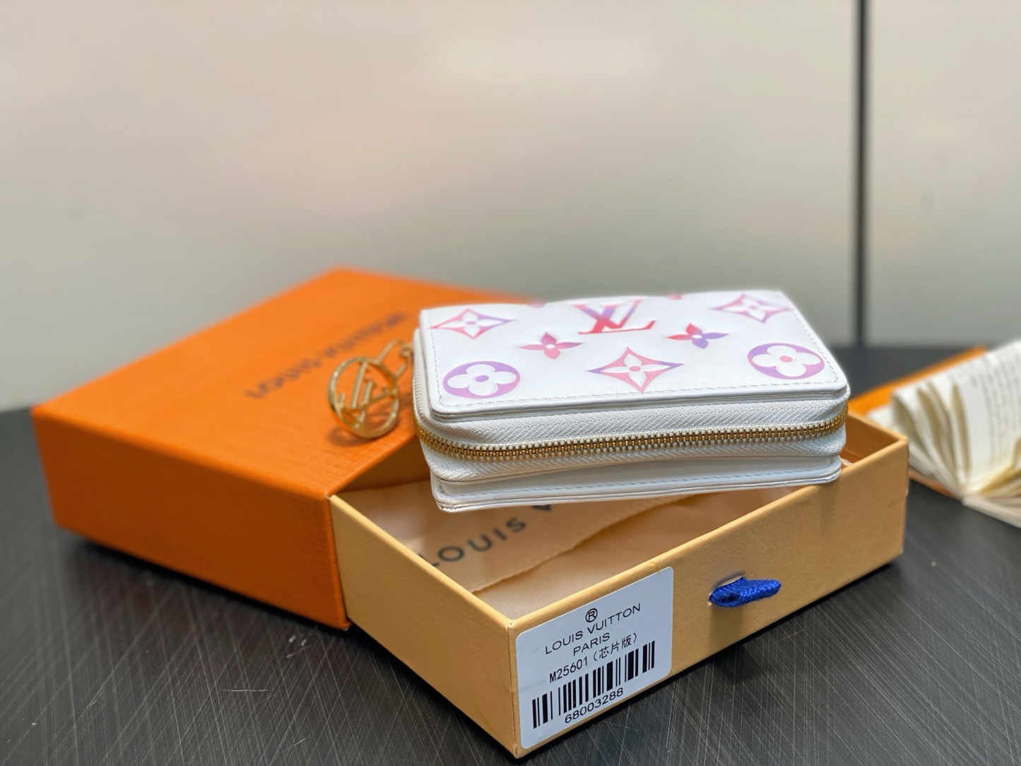 ルイ・ヴィトン「Louis Vuitton」LV Ski ジップ ウォレット