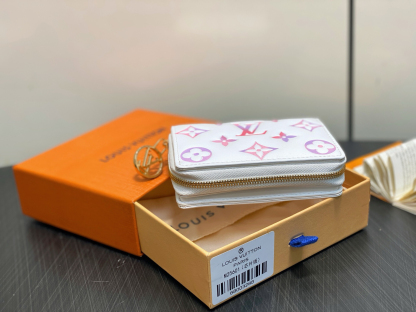 ルイ・ヴィトン「Louis Vuitton」LV Ski ジップ ウォレット