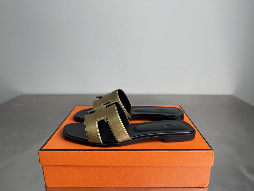 エルメス「Hermès」エルメス オランサンダル / レザースライドサンダル