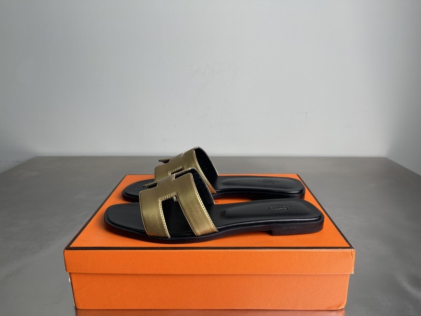 エルメス「Hermès」エルメス オランサンダル / レザースライドサンダル