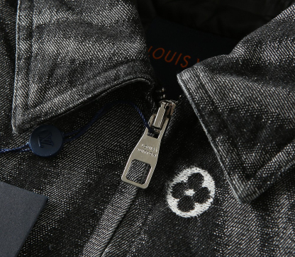 ルイ・ヴィトン「Louis Vuitton」秋冬コレクション ダウンジャケット