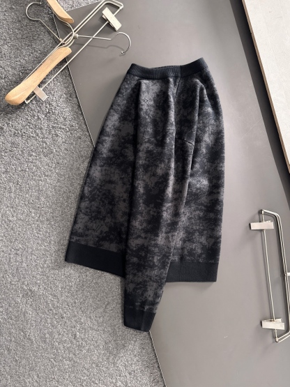 ルイ・ヴィトン「Louis Vuitton」秋冬 メンズ  クルーネックニット