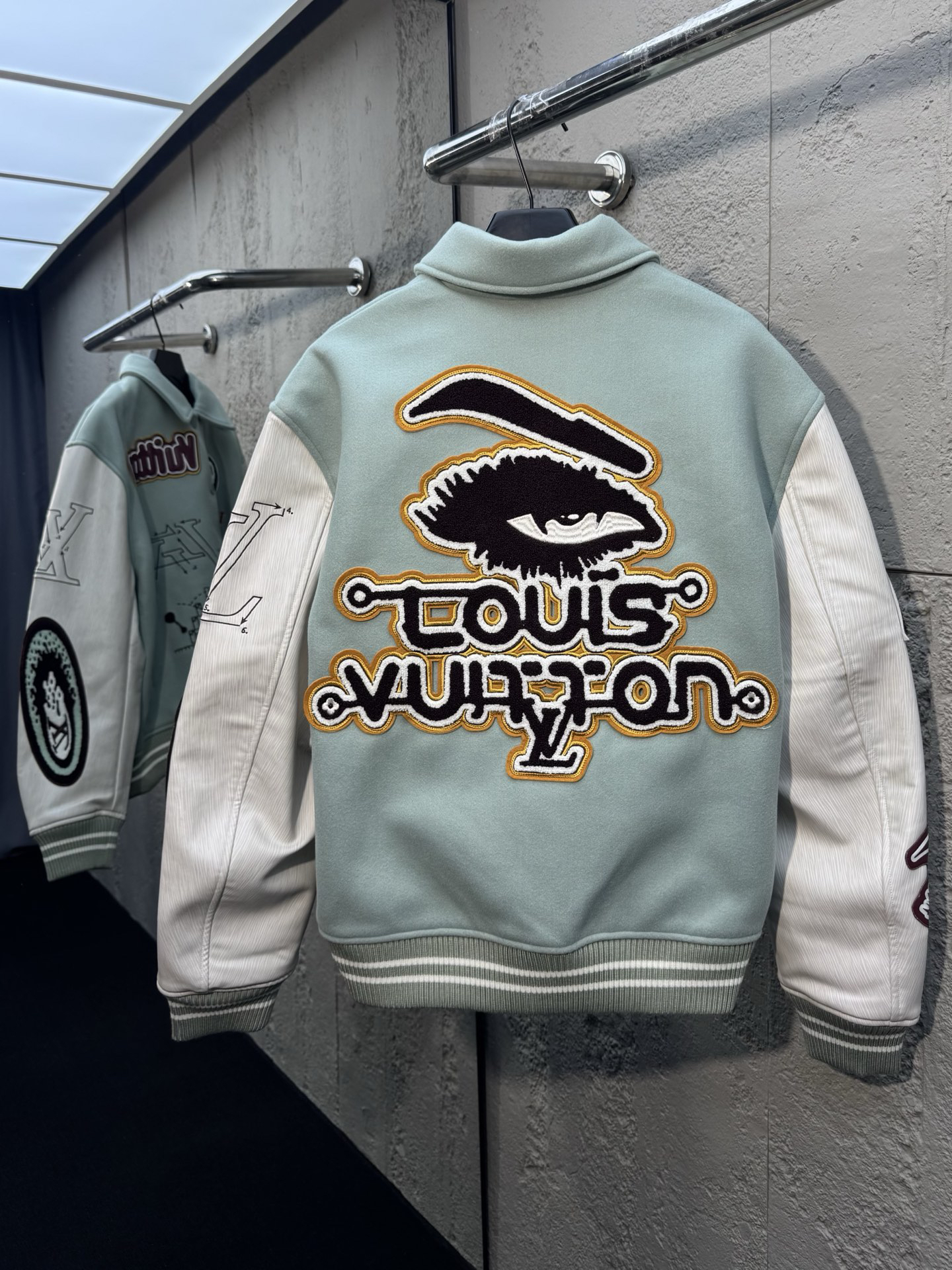 ルイ・ヴィトン「Louis Vuitton」モダンベースボールジャケット