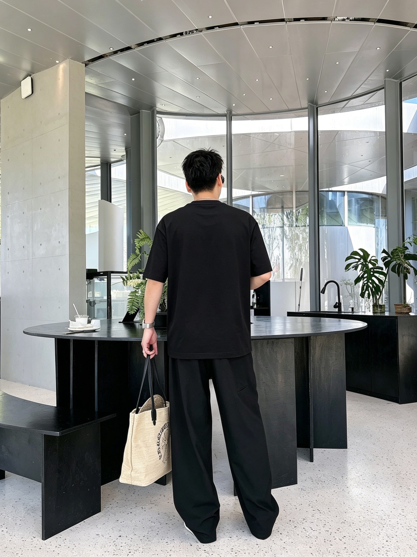 フェンディ「Fendi」ロゴプリントTシャツ / ショートスリーブ クルーネック