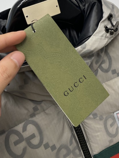 グッチ「Gucci」秋冬フード付きダウンジャケット