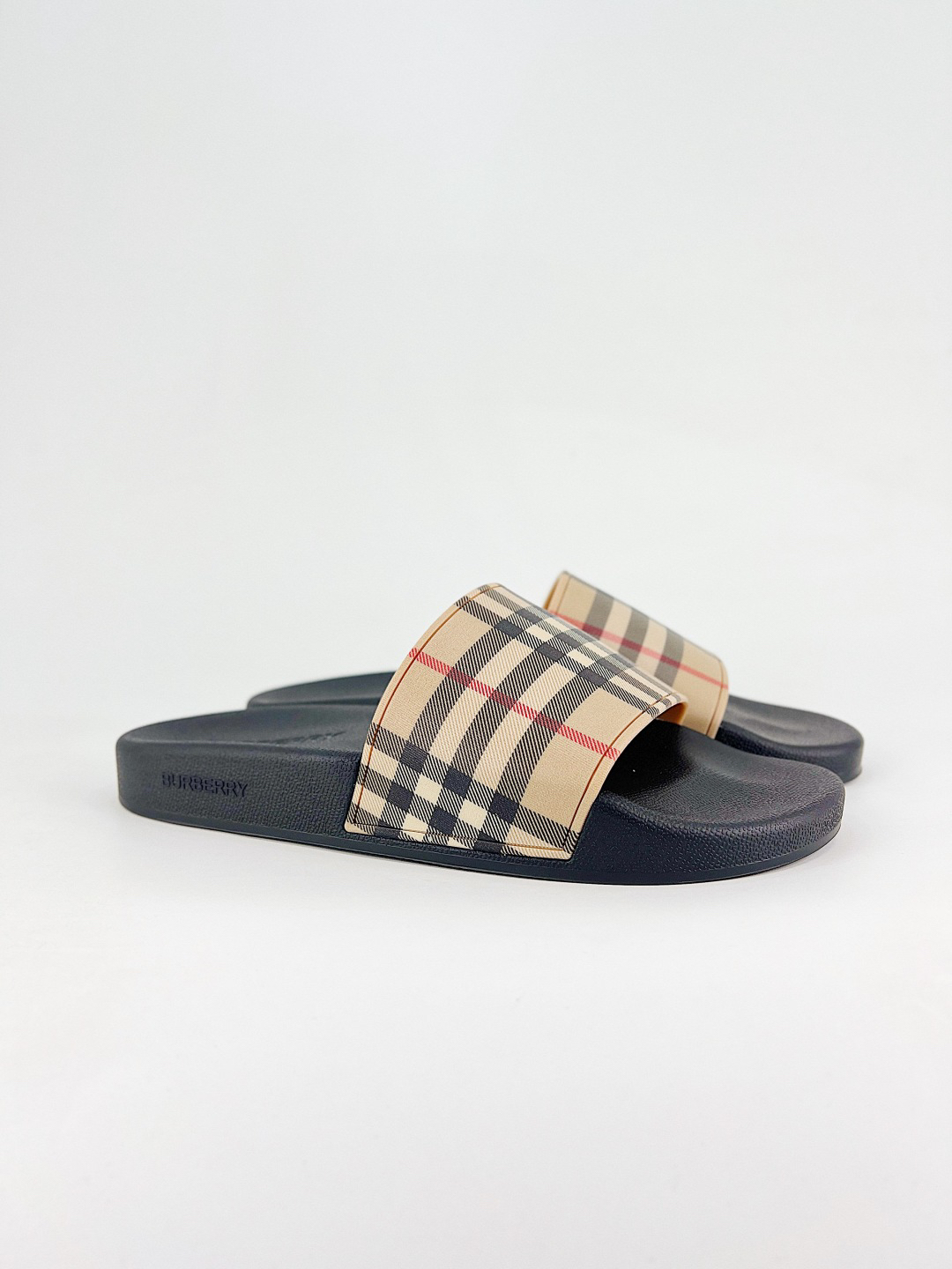バーバリー「Burberry」バーバリー ビンテージ チェック スライドサンダル / ビーチサンダル