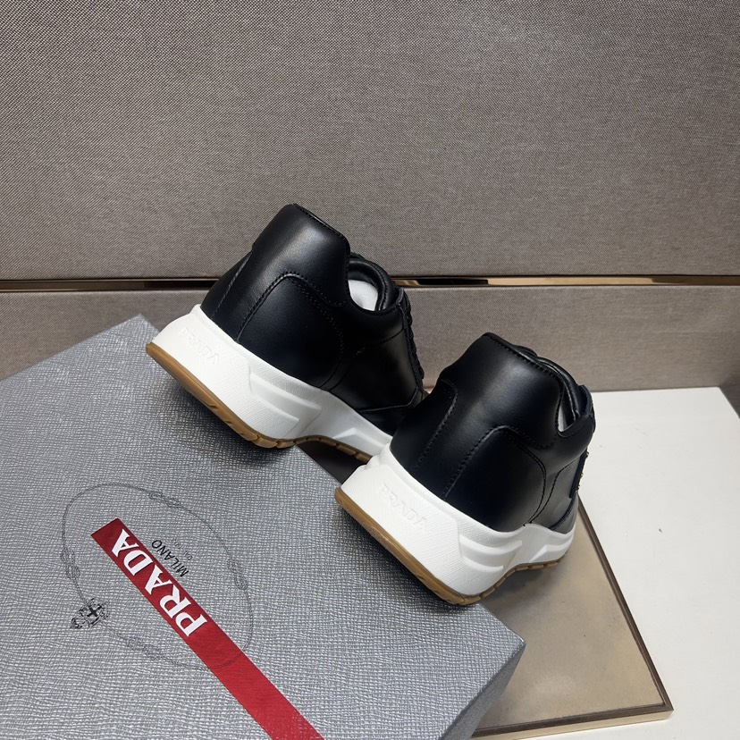 プラダ「Prada」プラダ プレミアムスニーカー (2026年春夏モデル) / レザースニーカー