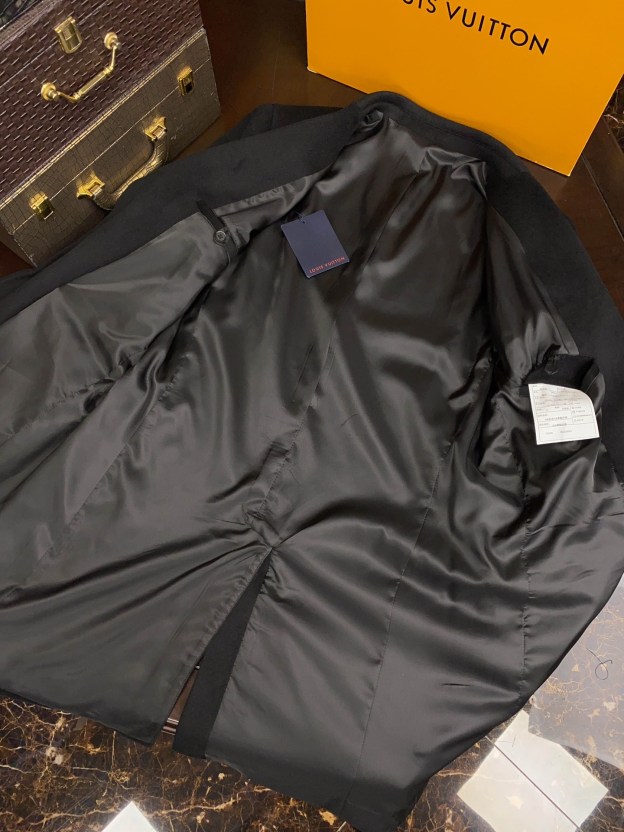 ルイ・ヴィトン「Louis Vuitton」秋冬 ロングコート