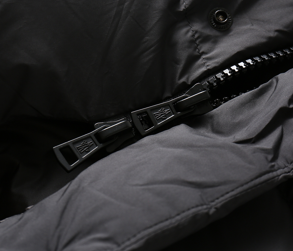 モンクレール「Moncler」秋冬 ダウンコート