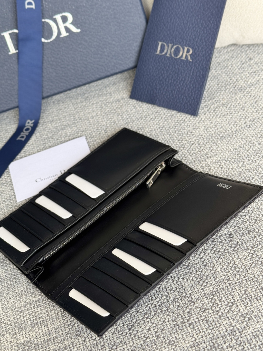 ディオール「Dior」Oblique モチーフ レザー コンパクト ロングウォレット