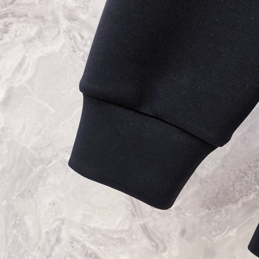 ルイ・ヴィトン「Louis Vuitton」スウェットシャツ