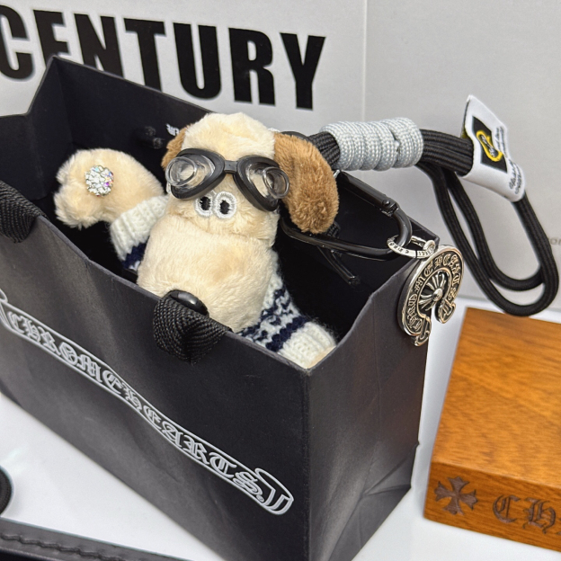クロムハーツ「Chrome Hearts」バッグチャーム - すべてのトレンドバッグに合わせて、クールでキュートなスタイルを