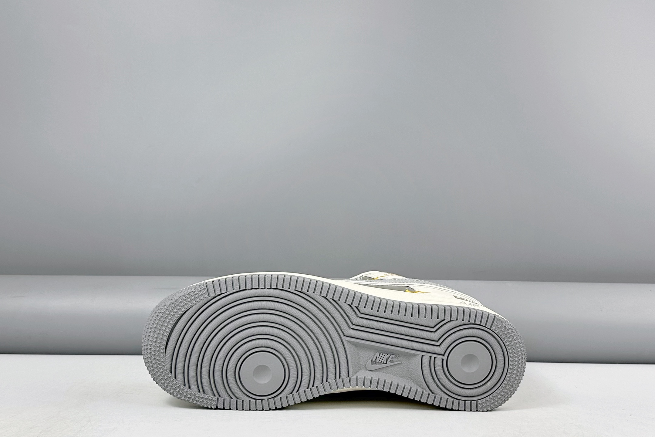 ナイキ「Nike」Supreme ク ロー カジュアルスニーカー