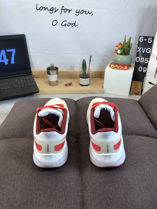 ナイキ「Nike」ク ロー カジュアルスニーカー