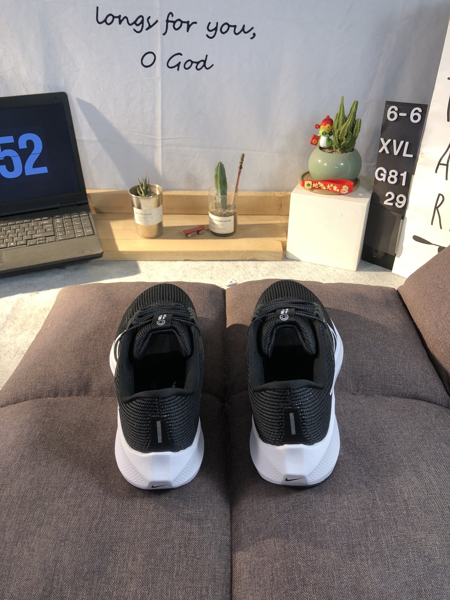 ナイキ「Nike」ク ロー カジュアルスニーカー