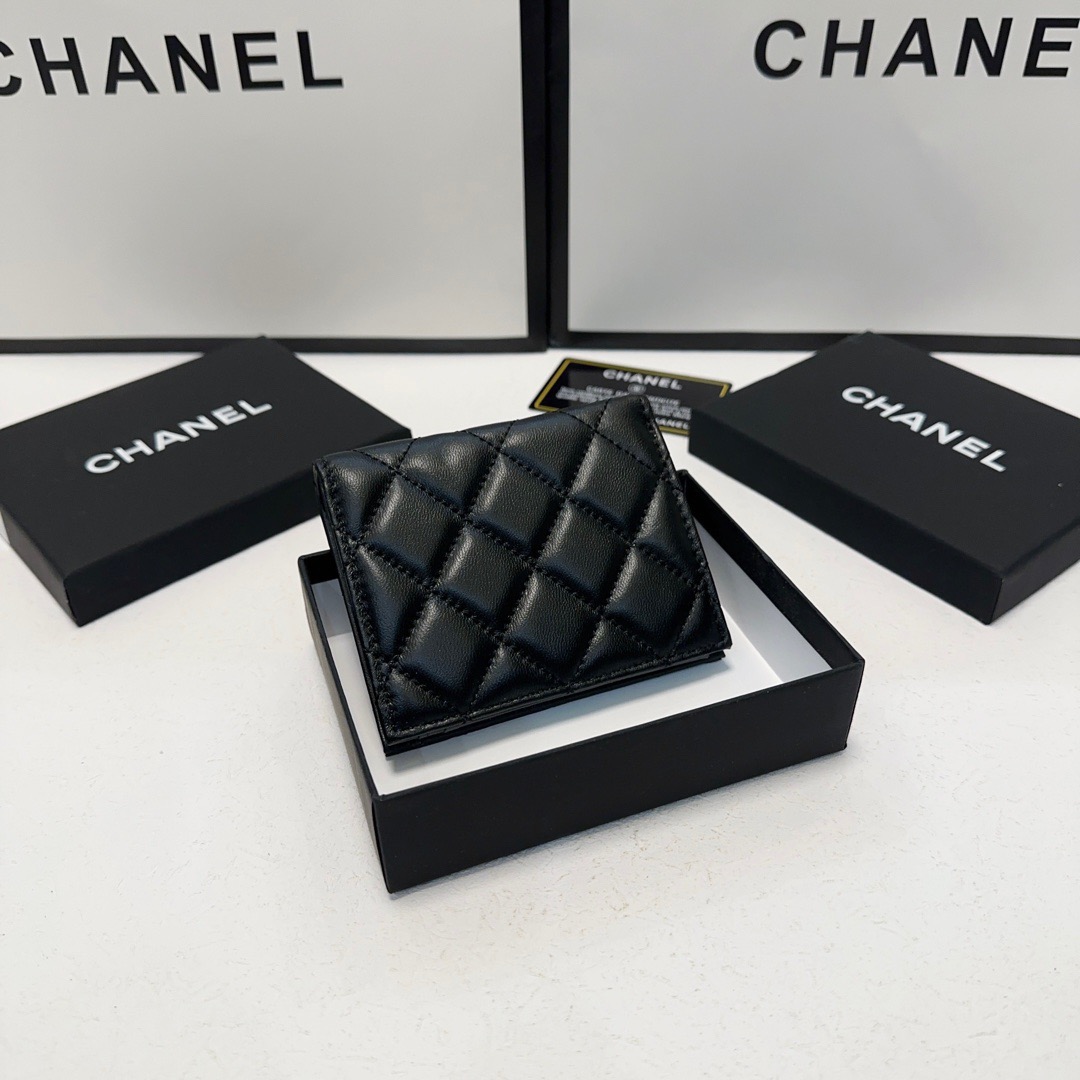 シャネル「Chanel」 ラムスキン フラップ ウォレット 財布