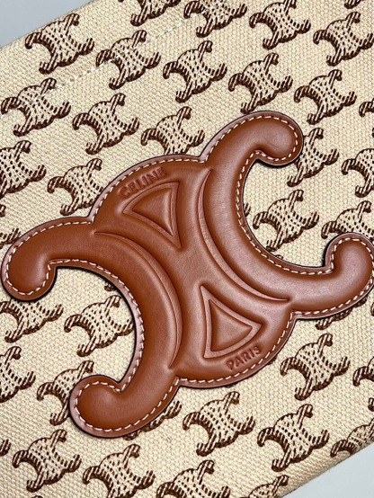 セリーヌ(Celine)スモール カバ タイス / トリオンフキャンバスプリント入りテキスタイル＆カーフスキン