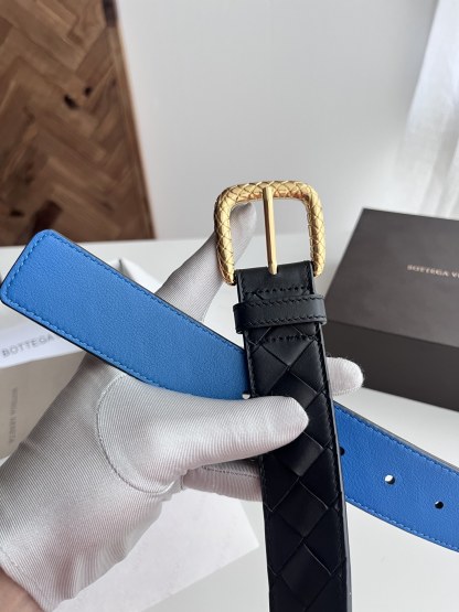 ボッテガ・ヴェネタ「Bottega Veneta」イントレチャート リバーシブル ベルト