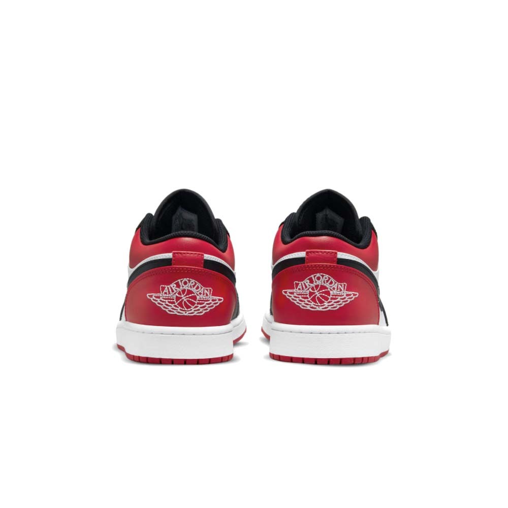 ナイキ「Nike」 エアジョーダン1 ロー ブラックトゥ スニーカー