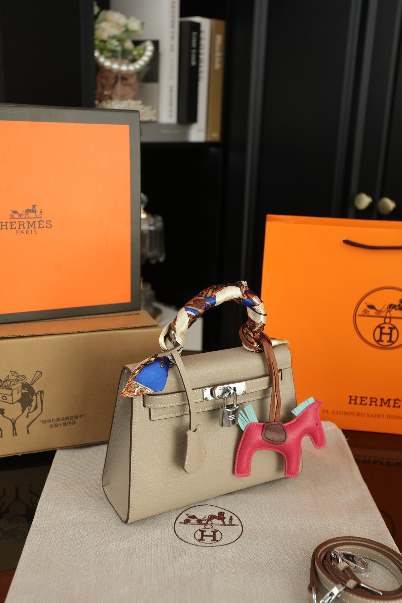 エルメス「Hermès」 Kelly 2代 Epsomレザーバッグ（シルバーハードウェア）