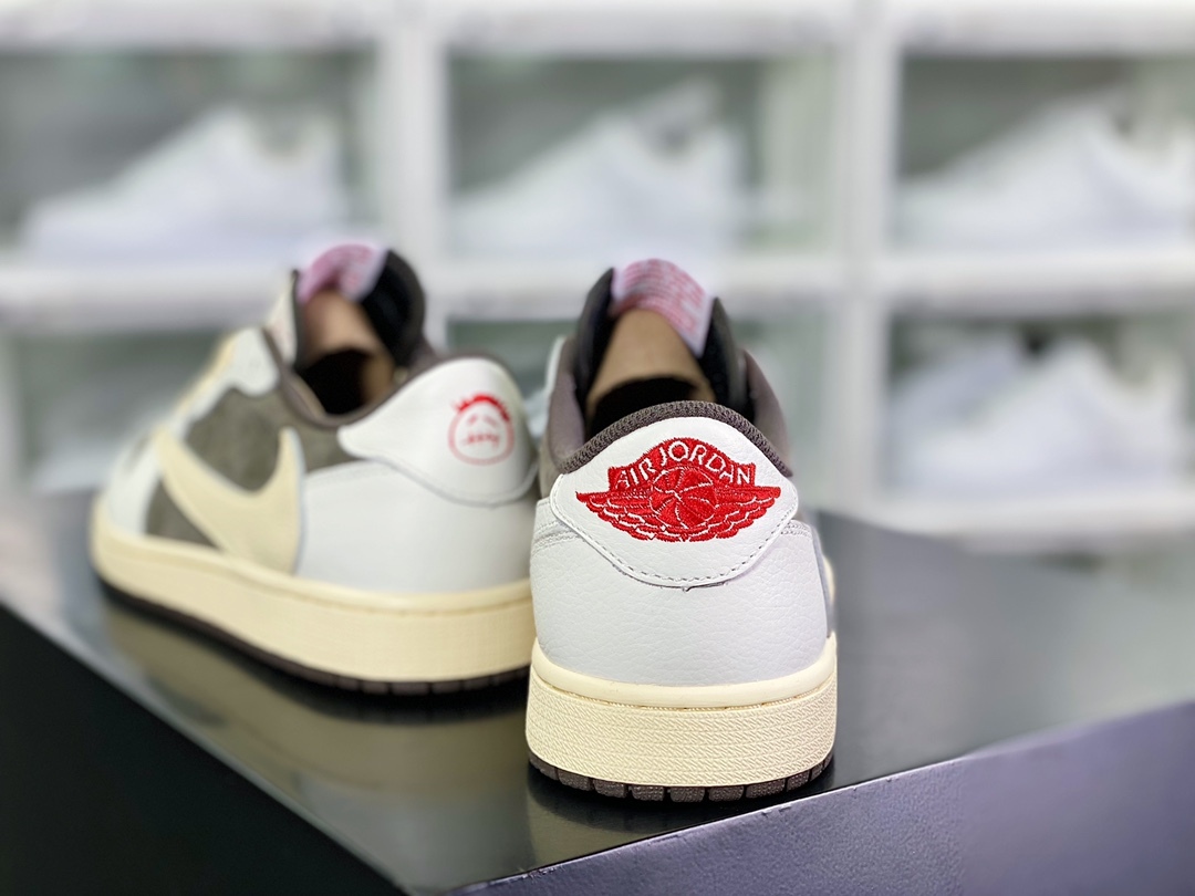 「コラボモデル」Nike Air Jordan 1 Low x Travis Scott「Sail and Ridgerock」