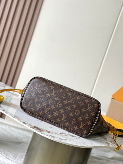 ルイ・ヴィトン「Louis Vuitton」Neverfull Bandoulière Inside Out GM ハンドバッグ