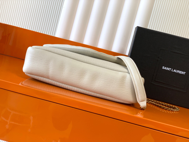 サンローラン「Saint Laurent」カリプソ ミディアム（グレインラムスキン）