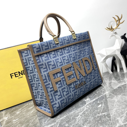 フェンディ「Fendi」Sunshine ミディアム レザー トートバッグ