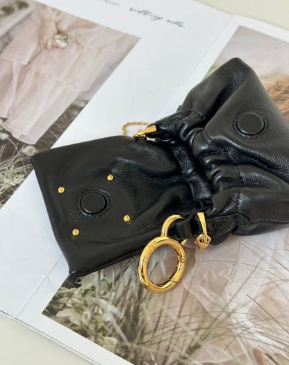 フェンディ「Fendi」Nano Mamma Baguette レザー ハンドバッグ