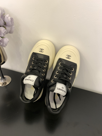 シャネル［Chanel］25C デッキシューズ パンダカラー スニーカー-ISETAN PRESTIGE CURATED