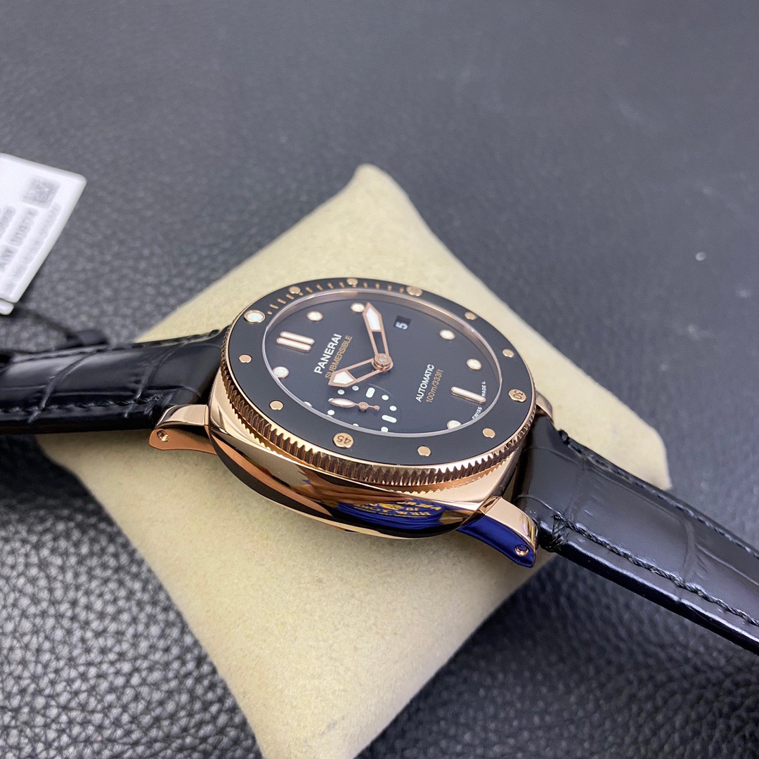 パネライ「Panerai」サブマーシブル 42MM腕時計