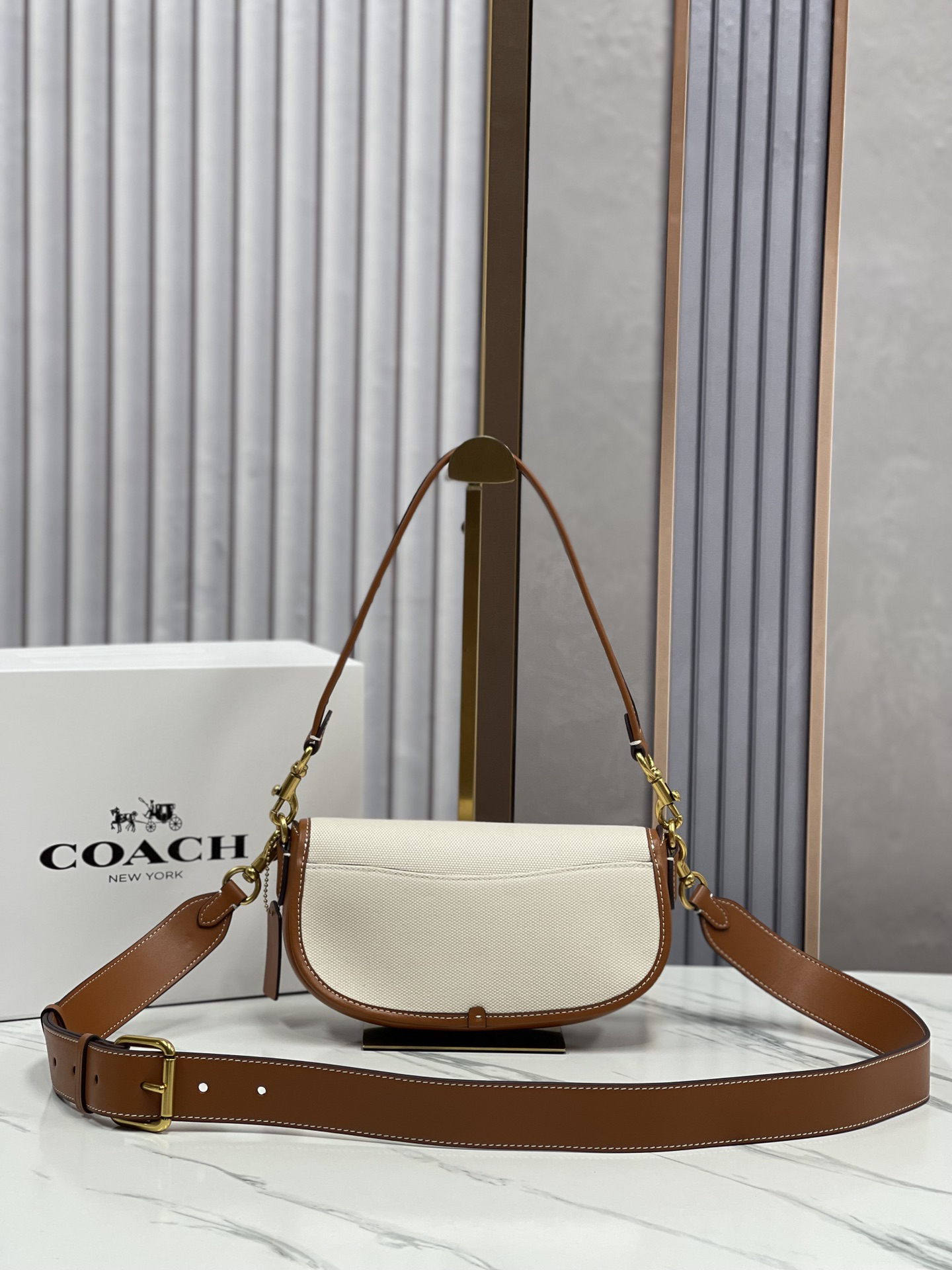 コーチ「Coach」レトロ ロックバッグ