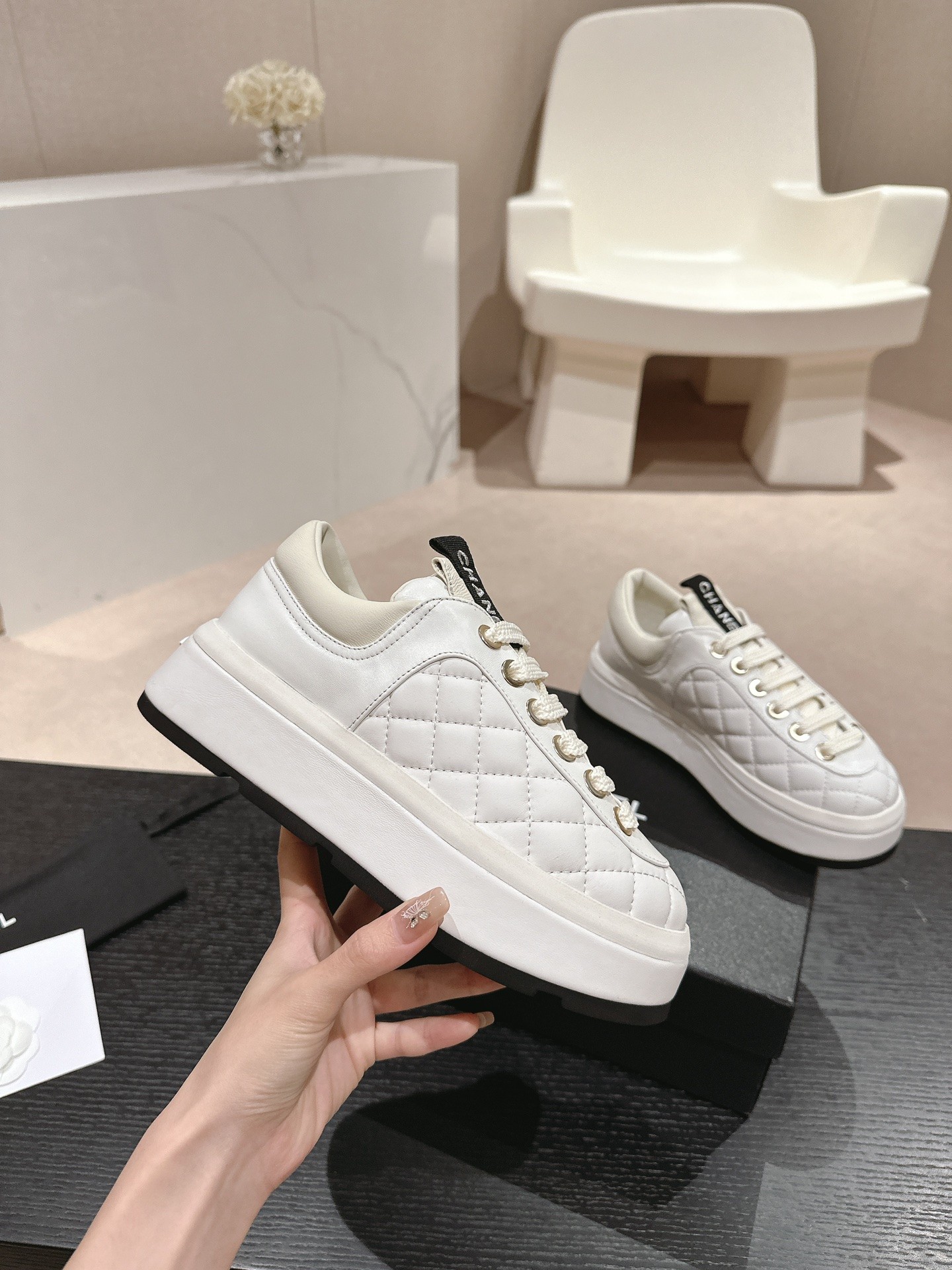 シャネル［Chanel］ 2024 パステルカラー スニーカー ローカット