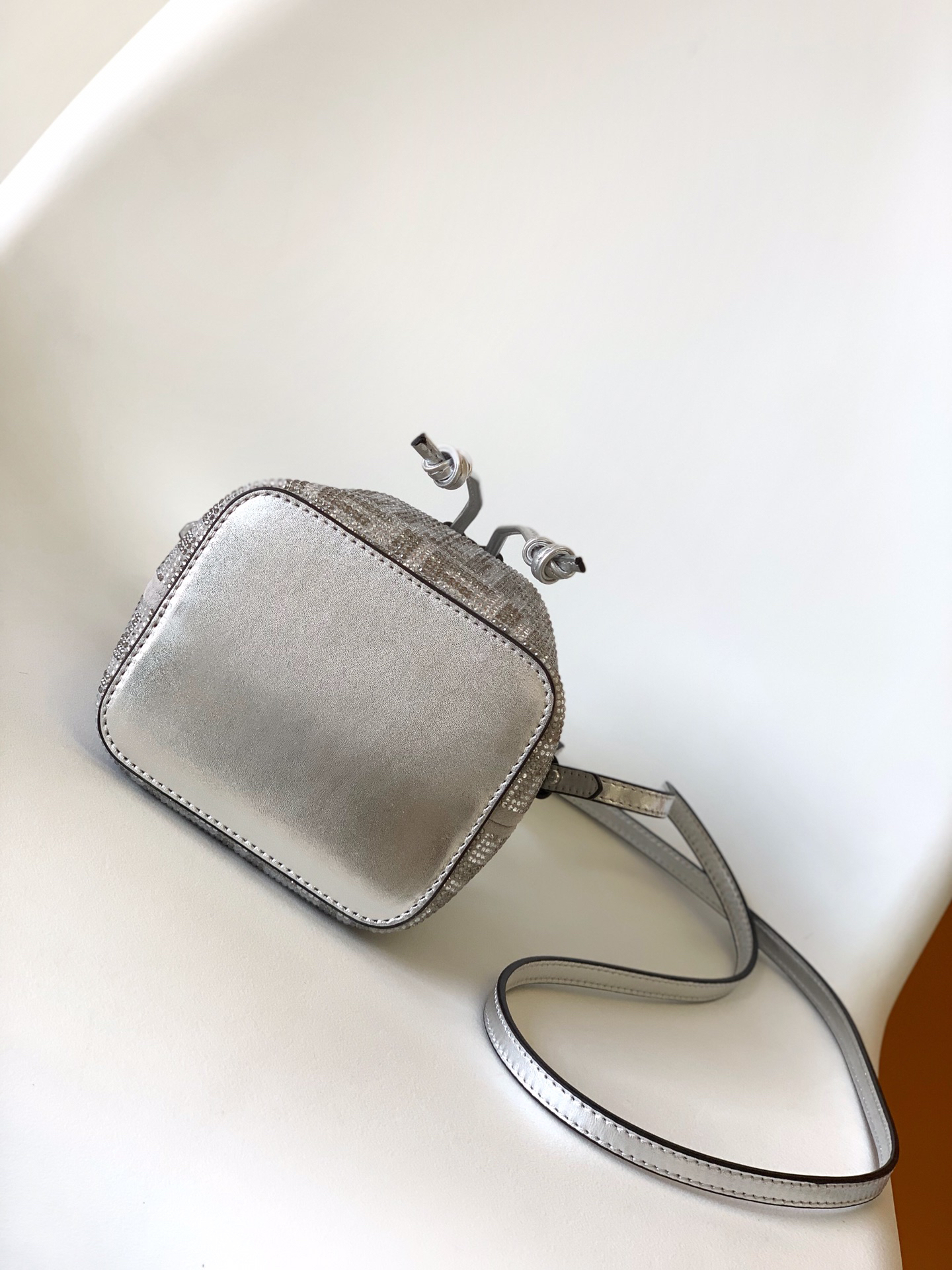 フェンディ「Fendi」Mon Tresor mini スワロフスキークリスタルデザイン バケットバッグ