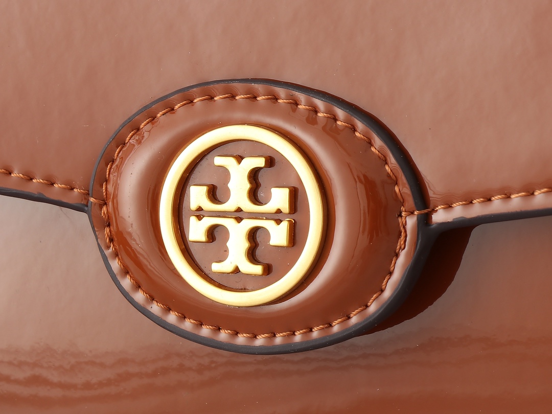 トリー バーチ「Tory Burch」フラップメッセンジャーバッグ ショルダーバッグ